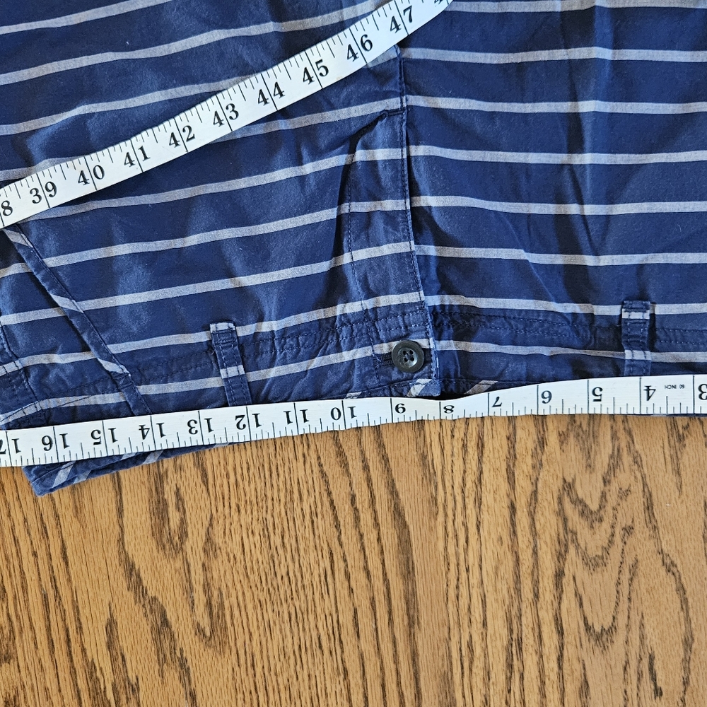 Eddie Bauer Size 10 Blue Striped Women's Shorts - Picture 6 of 7